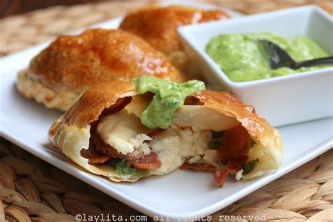 Bacon jalapeño cream cheese empanadas {Jalapeño popper empanadas ...