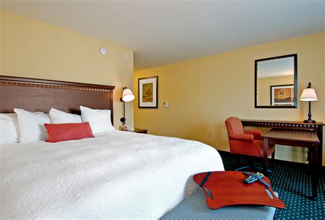 Hampton Inn Garden City - Long Island Wedding Guest Accommodations