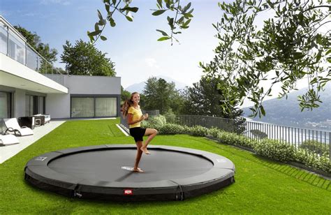 Best Trampolines For Adults Exercise And Fun With Reviews 2018