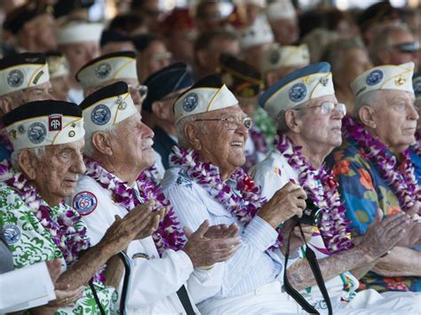 Pearl Harbor ceremony marks anniversary of attack - CBS News