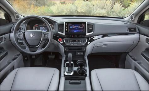 2017 Honda Ridgeline Interior