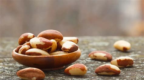 Brazil Nuts Nutrition Facts - Cully's Kitchen