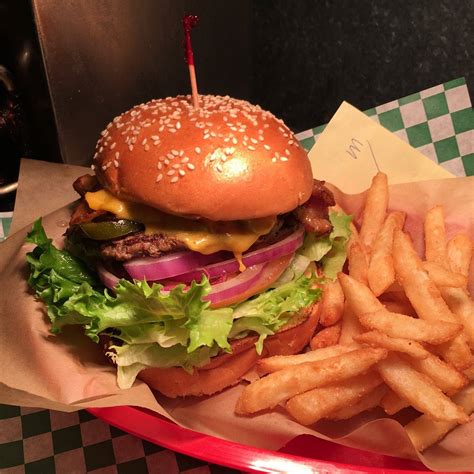 Giant Burger | Firebaugh CA