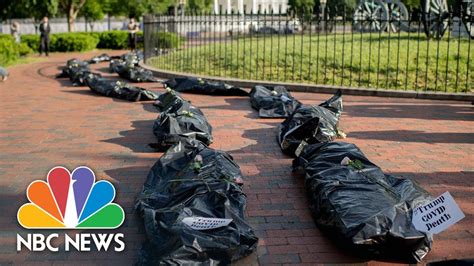 Protesters Lay Body Bags Near White House | NBC News NOW - YouTube