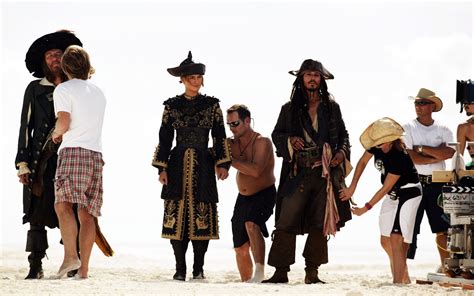 Pirates of The Caribbean cast HD wallpaper | Wallpaper Flare