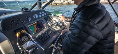 Boat Radar Basics: How Does Marine Radar Work? | Discover Boating