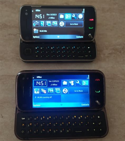 Nokia N97 and N97 mini: pimping sisters from 2009