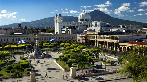 Plaza Libertad, San Salvador, El Salvador - One World Media