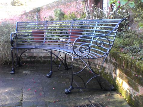curved metal outdoor benches | Curved garden bench, designed to fit an ...