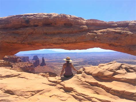 Mesa Arch View Utah - Le Wild Explorer