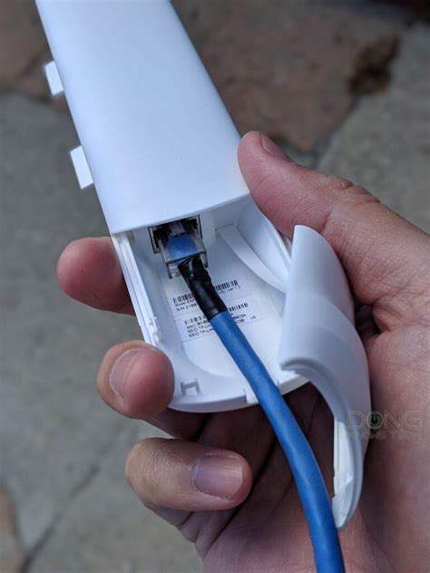 TP-Link Omada (OC200) Review: DIY Pro Mesh at its Best | Dong Knows Tech