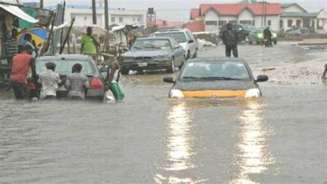 See Heartbreaking Pictures And Videos From Today's Flooding In Lagos