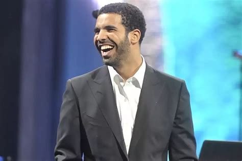 Drake to Perform on SNL in October