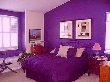 Habitación con paredes violetas - Ideas para decorar dormitorios