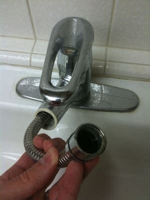 plumbing - Why does my new replacement pull-out kitchen faucet sprayer ...