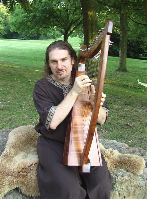 Hochzeit ANDRONIKUS DER BARDE spielt mittelalterliche und keltische Musik