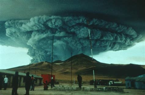 Widows to the Universe Image:/earth/interior/images/volcanic_ash_cloud ...