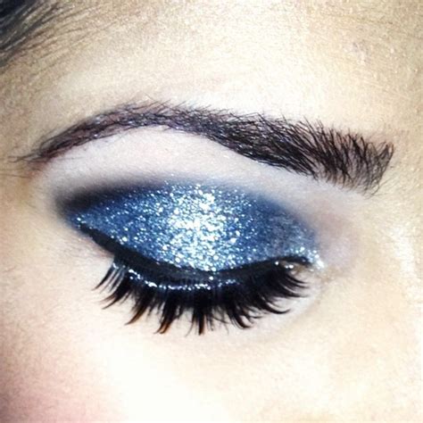 26 Ways To Make Glitter Your New Smokey Eye