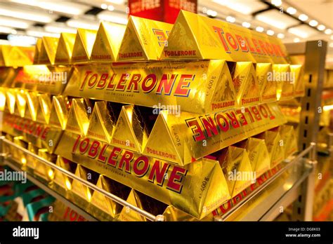 Bars of Toblerone chocolate for sale Stock Photo: 61656115 - Alamy