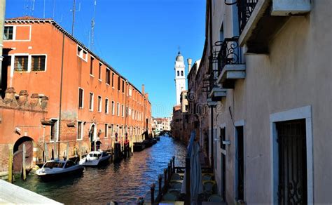 Venedig Venice City Views during Sunny Day. Editorial Image - Image of gondola, basilica: 199751380