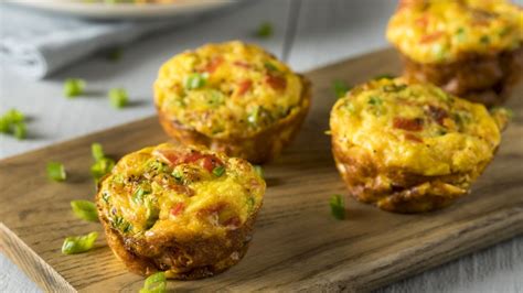 Muffins de huevo y tocino, una receta sencilla para el desayuno - Gastrolab