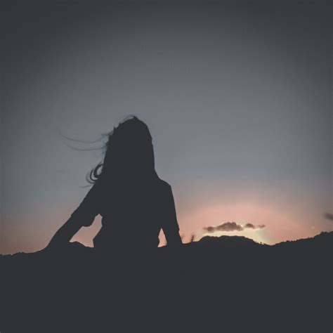 Sunset, girl, lady, asthetic | Girl silhouette, Silhouette, Sunset