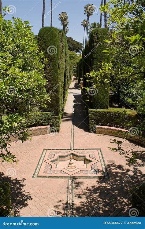 Garden of alcazar stock image. Image of heritage, landmark - 55344677