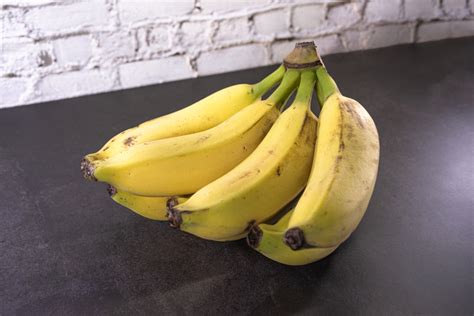 Bananas Bunch Free Stock CC0 Photo - StockSnap.io