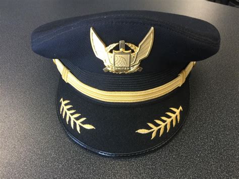 United Airlines Pilot Badge