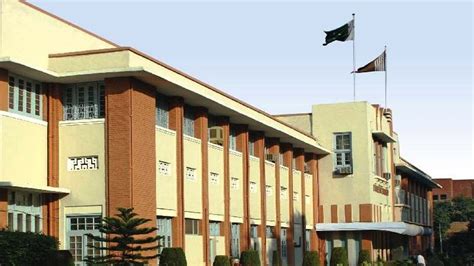 A Comprehensive Overview of UET Peshawar | Graana.com