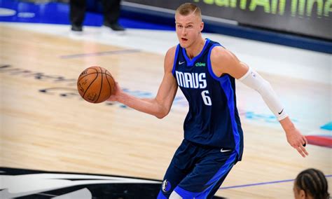 Dallas Mavericks: How well has Kristaps Porzingis played this season?