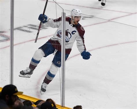 Gabriel Landeskog injury: Avalanche captain back in Denver, plans to ...