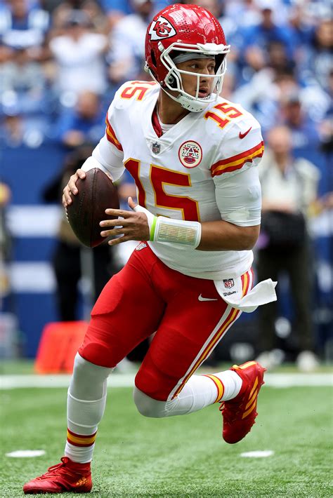 Patrick Mahomes has tense exchange with Chiefs' Eric Bieniemy