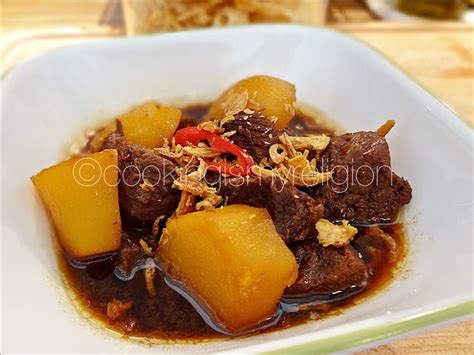 Cooking Is My Religion: Semur Daging (Indonesian Beef Stew) ala My Mom