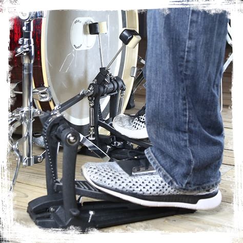 Double Kick Drum Pedal by Griffin | Bass Drum Double Pedals ...