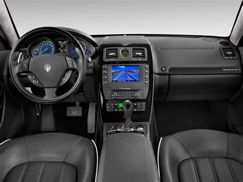 Image: 2012 Maserati Quattroporte 4-door Sedan Quattroporte S Dashboard ...