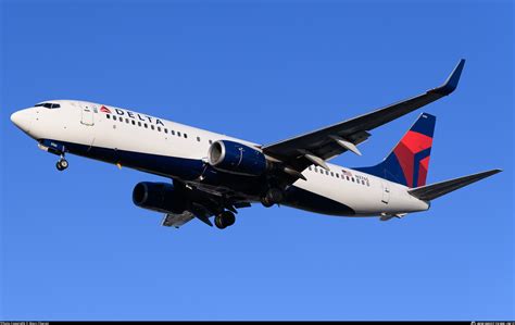 N3765 Delta Air Lines Boeing 737-832(WL) Photo by Marc Charon | ID 1522610 | Planespotters.net