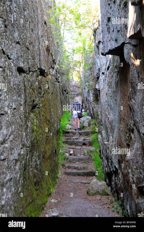 Cavernous Hiking Areas with Agawa Rock in Lake Superior Provincial Park ...