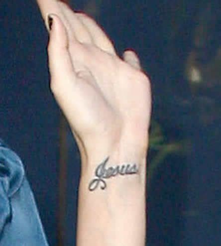 Katy Perry’s Wrist “Jesus” Tattoo | Jesus tattoo, Sleeve tattoos, Katy ...