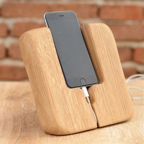 Da Oak Wood Square Smart Phone Stand in 2024 | Iphone ladestation, Iphone 6, Iphone