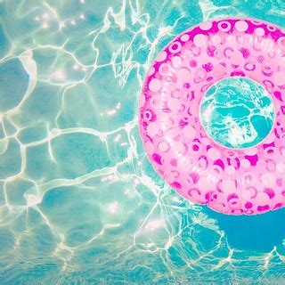 Pool doughnut | Name: Kathleen Enge (@ksugarandspice) URL: w… | Flickr