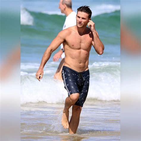 Colin Jost shirtless - Google Search | Man swimming, Shirtless, Swimming