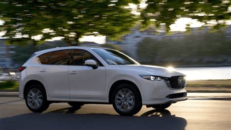 2022 Mazda CX-5 Buyer's Guide: Reviews, Specs, Comparisons