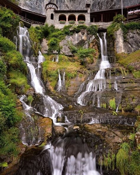 St. Beatus-Höhlen am Thunersee: Über Drachen und Heilige - Switzerlandical