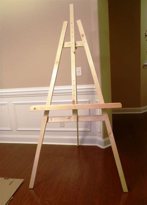 Lazy Liz on Less: Build a Cheap, Quick and Easy Artist Easel | Diy easel, Art easel, Artist easel
