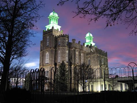 Logan Utah Temple Photograph Gallery | ChurchofJesusChristTemples.org