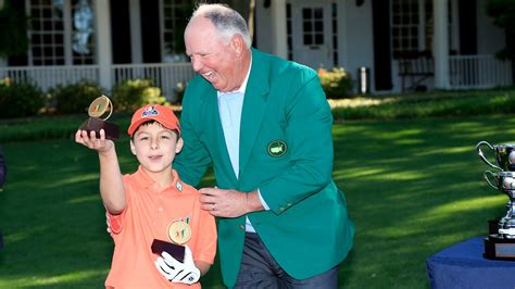 Masters champion Mark O'Meara presents Stephen Robert Hernandez with his awards at the 2016 ...