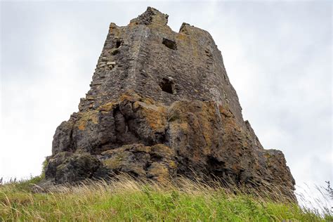 Dunure Castle History: From Ancient Ruins to Outlander Fame