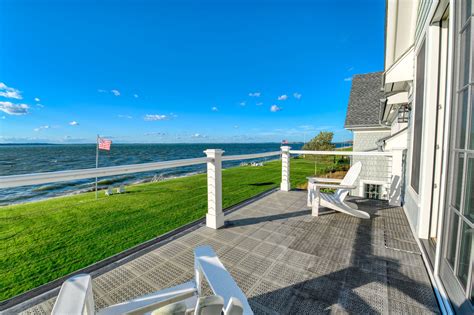 Peconic Bay Waterfront Home