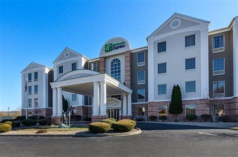 Holiday Inn Express Lexington - UPDATED 2018 Prices & Hotel Reviews (VA ...